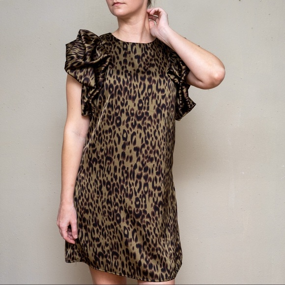 THML sz S green Leopard print puff sleeve dress - Picture 2 of 11